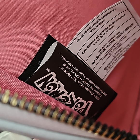 Pokémon Bulbasaur & Pikachu Picnic Mini Backpack - Picture 8 of 13